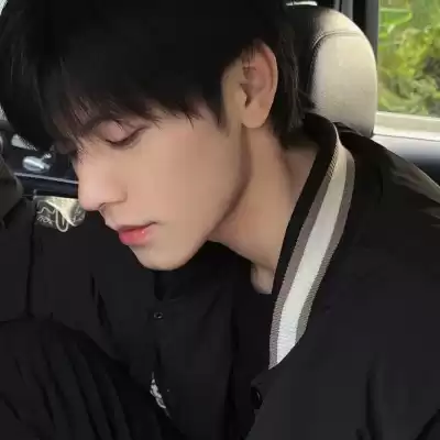 卢浅伽